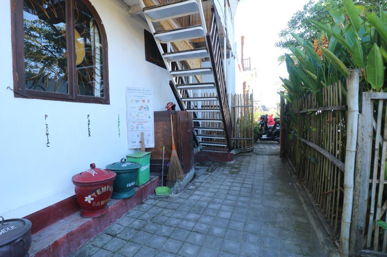 Hotel Kris Kos Canggu Exterior foto