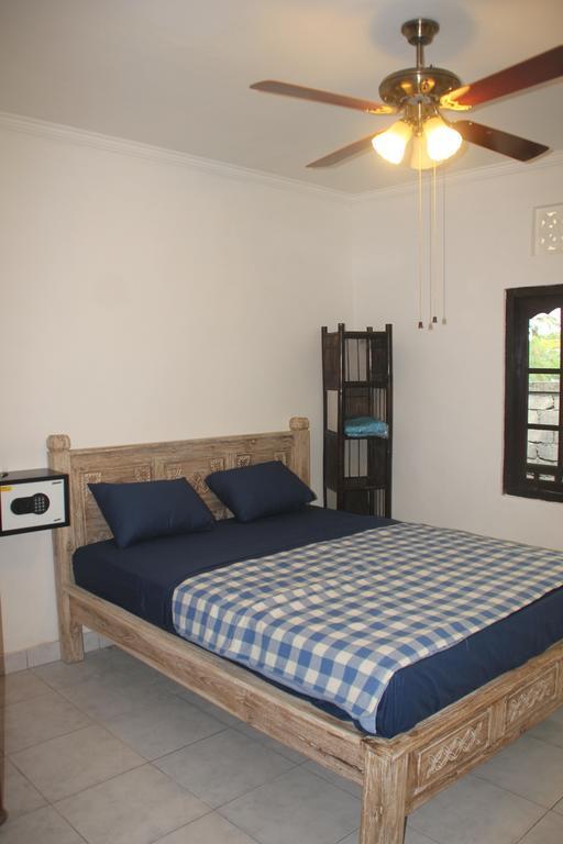 Hotel Kris Kos Canggu Habitación foto